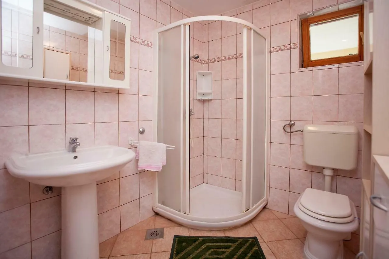 Apartment Regina روفينج كرواتيا